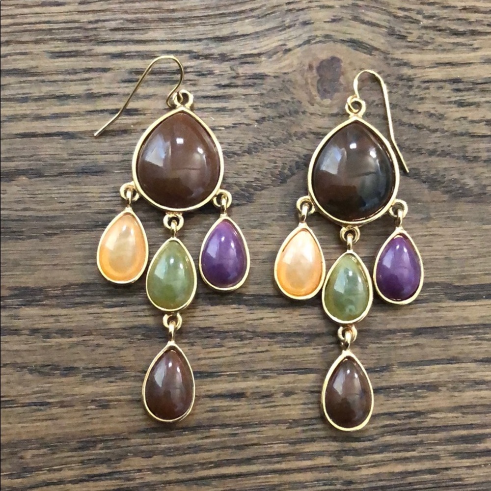 DROP EARRINGS